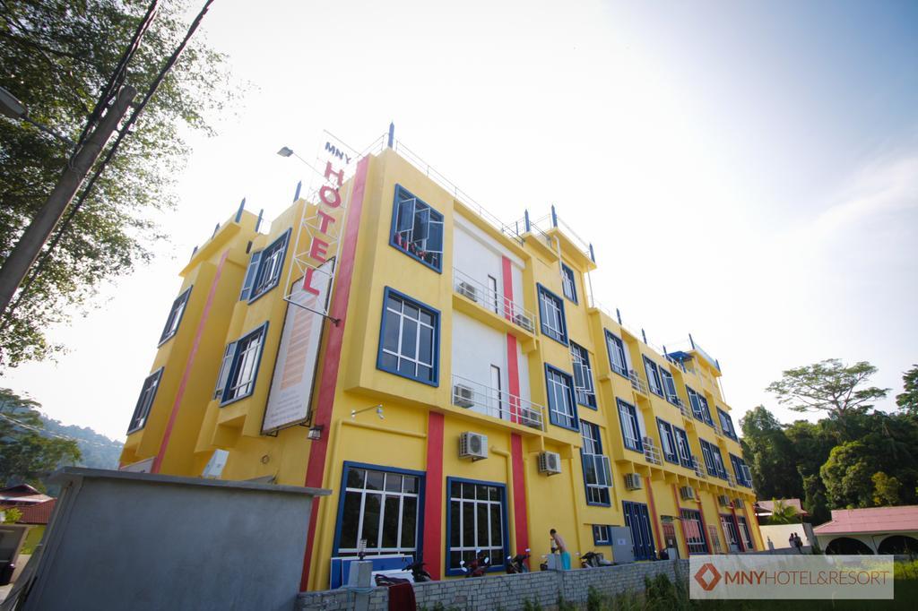 Mny Hotel & Resort Kampung Teluk Nipah Exterior photo